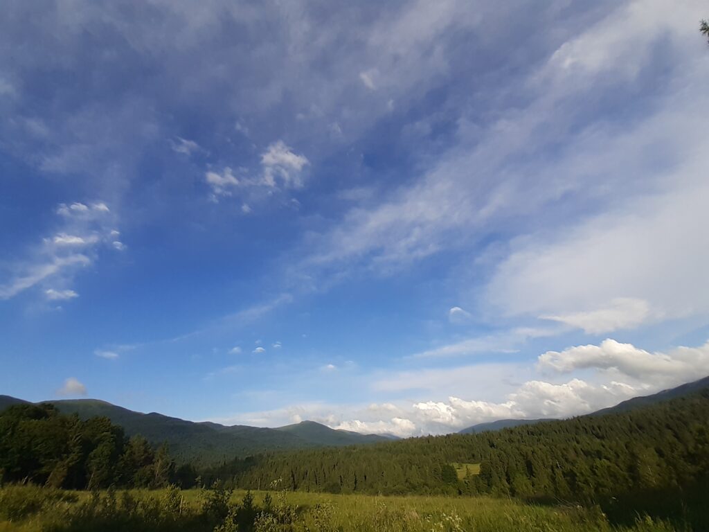 Najbliższa okolica (do 4 km) Smerek 52