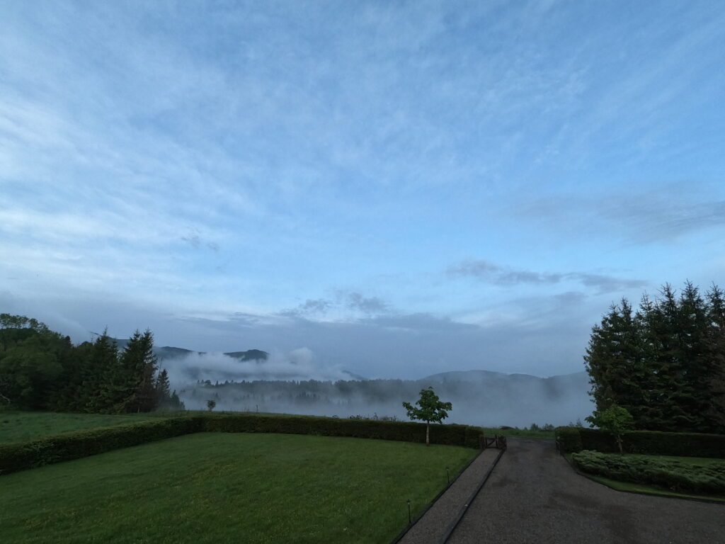 Najbliższa okolica (do 4 km) Smerek 52